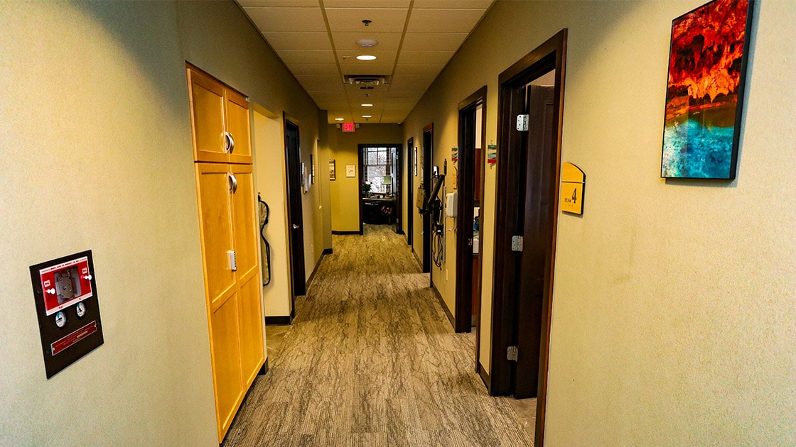 Operative Hallway